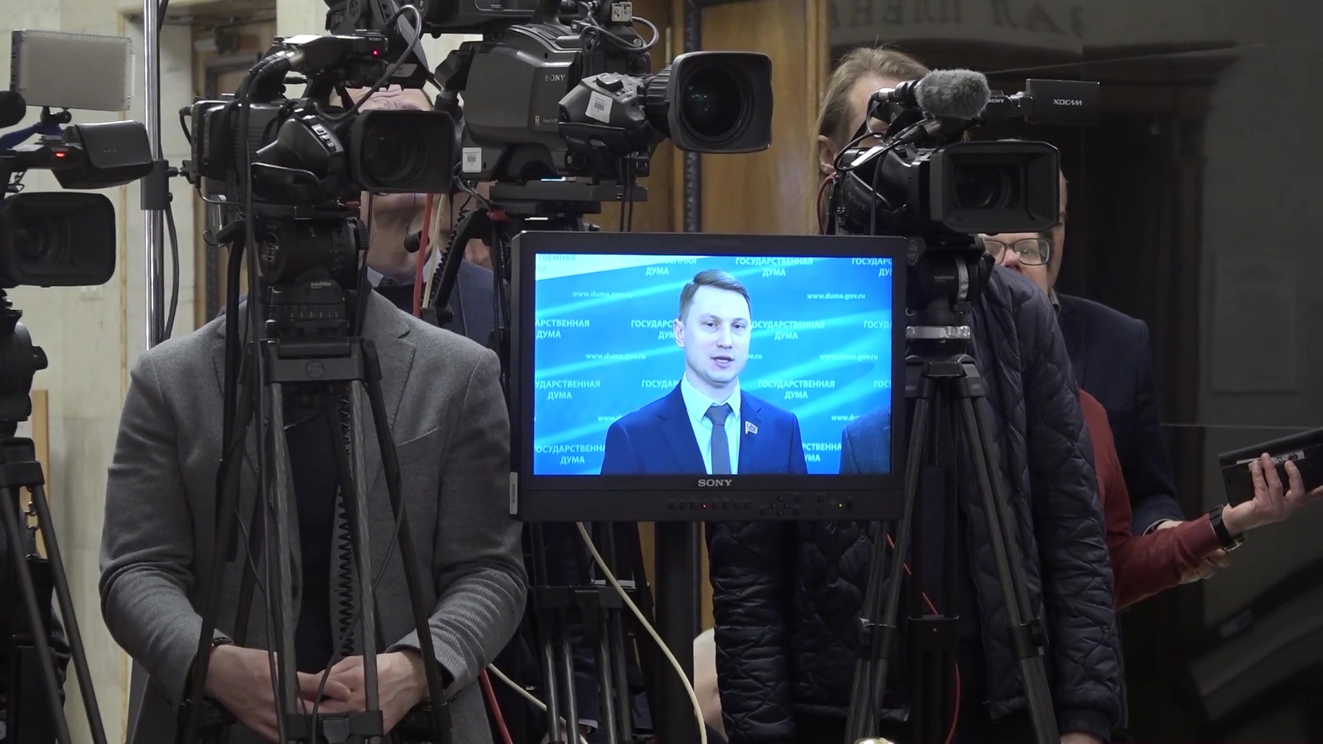 Сегодня, предваряя пленарное заседание, выступил с коллегами по фракции перед журналистами. Рассказал о наших предложениях по изменению избирательного законодательства, которое в последние годы подверглось многослойным изменениям, что делает крайне сложны Сегодня, предваряя пленарное заседание, выступил с коллегами по фракции перед журналистами. Рассказал о наших предложениях по изменению избирательного законодательства, которое в последние годы подверглось многослойным изменениям, что делает крайне сложны